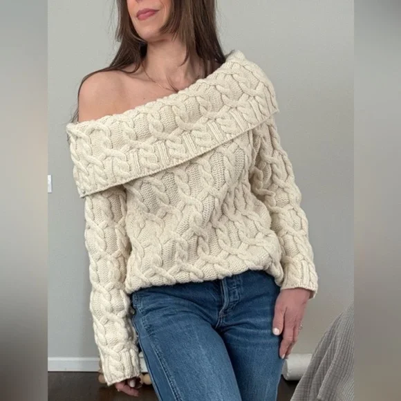 Paul James made in England 100% soft wool off the shoulder jumper sweater - Picture 2 of 4